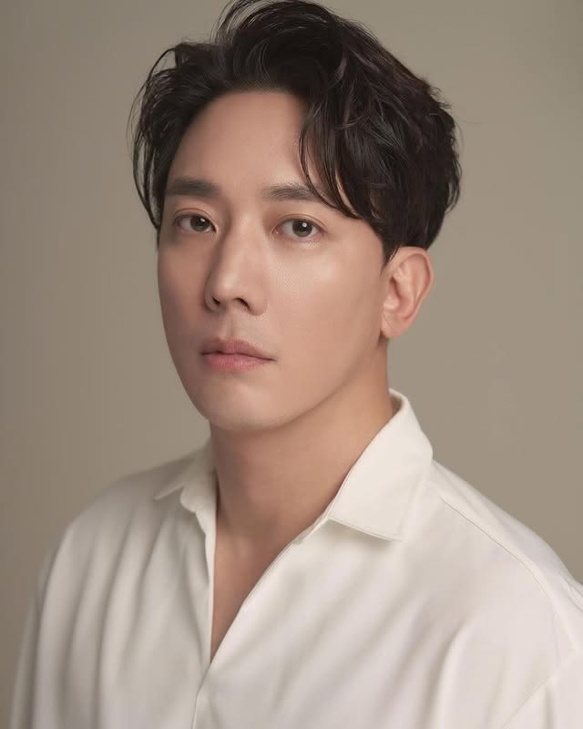 Men’s side-part cut — Men’s Haircut at Beijin hair, Jeonpo-Seomyeon, Busan